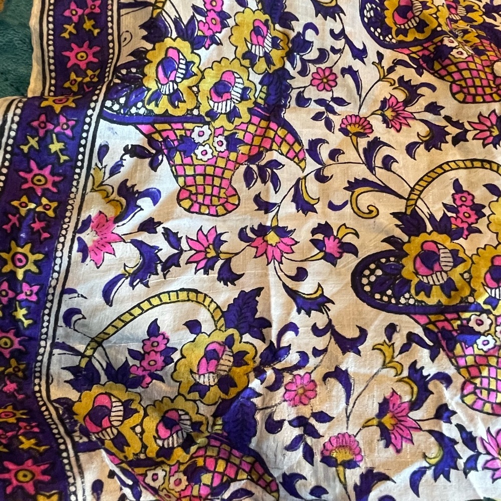 100% silk scarf vintage India no labels